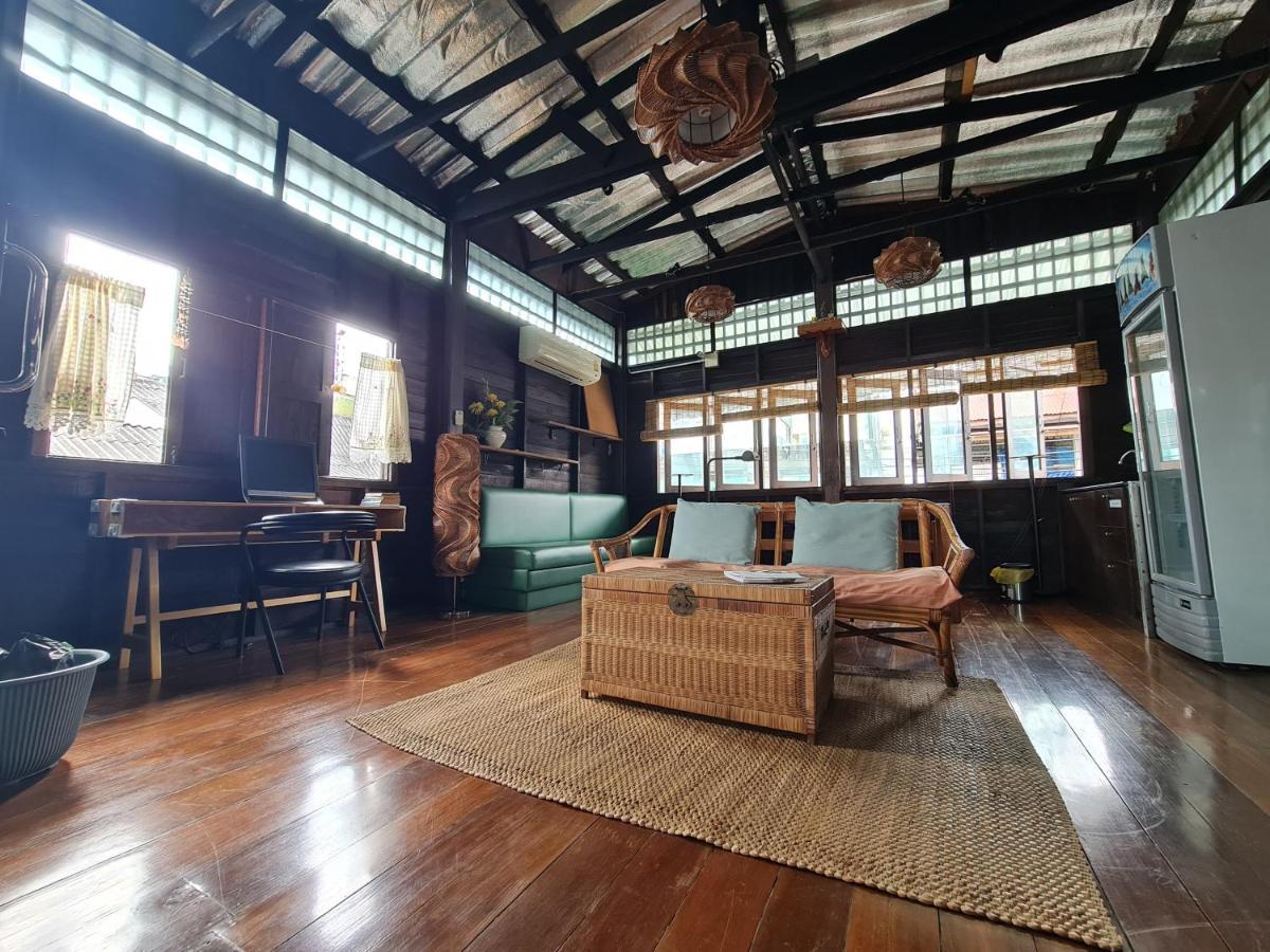 Non House Bangkok บ้านนอนโฮสเทล Exterior foto